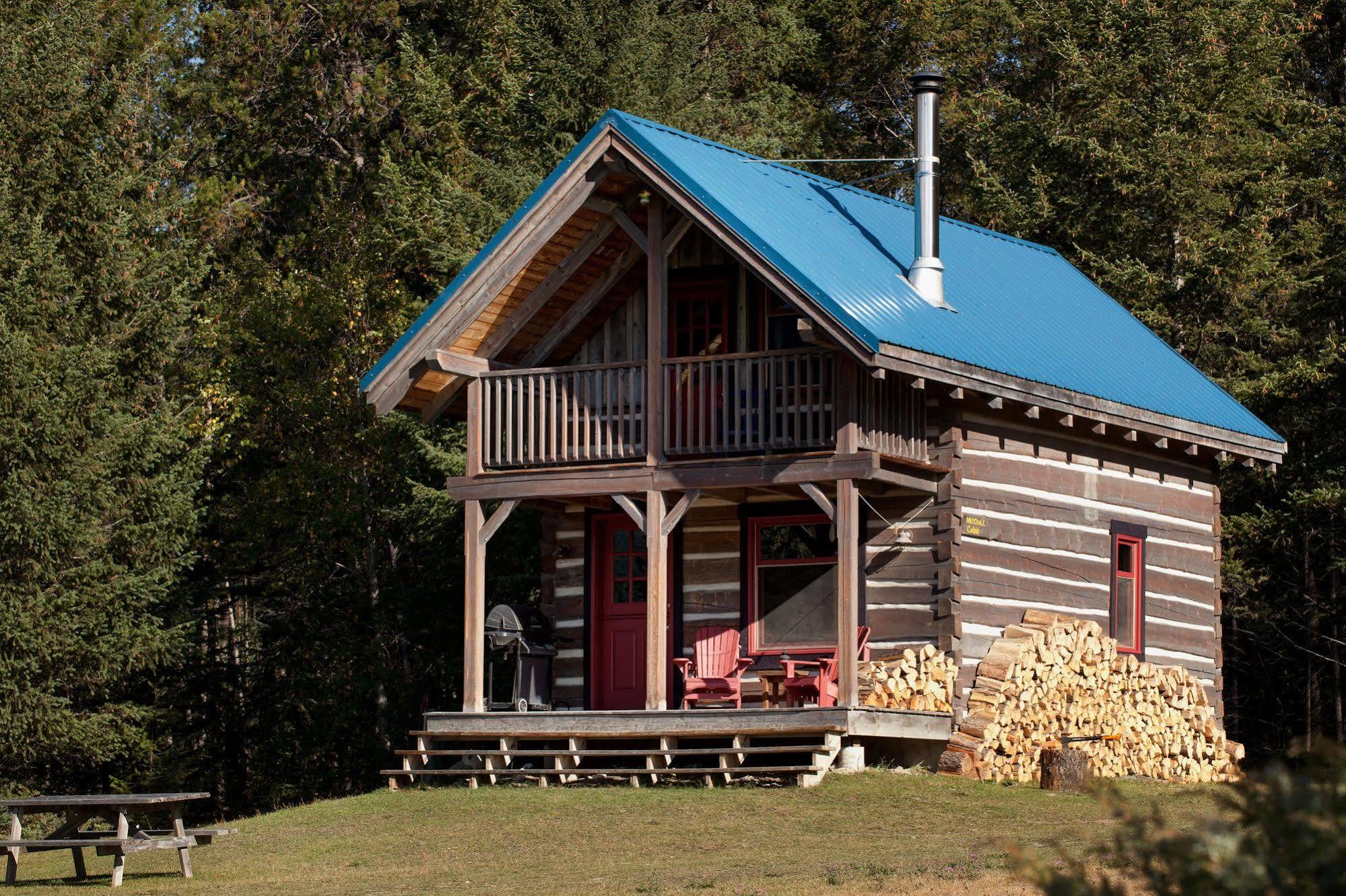 Nipika Mountain Resort เรเดียมฮอตสปริงส์ ภายนอก รูปภาพ